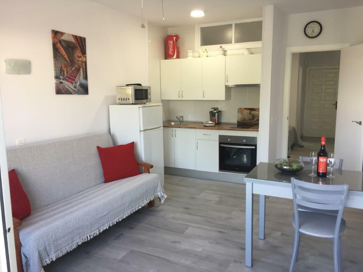Carihuela Palace Beach Apartment Torremolinos Luaran gambar
